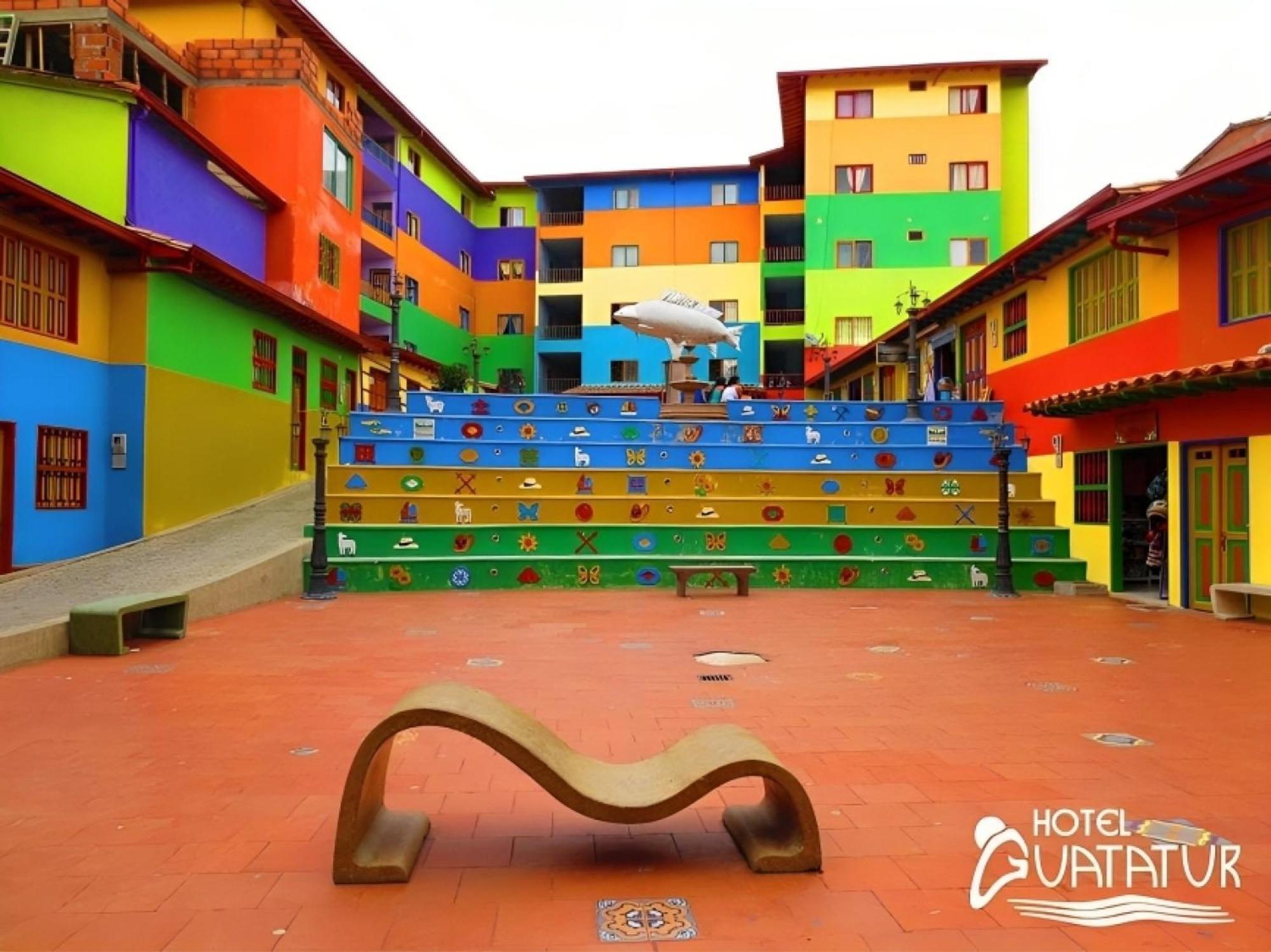 Hotel Guatatur Guatapé Esterno foto