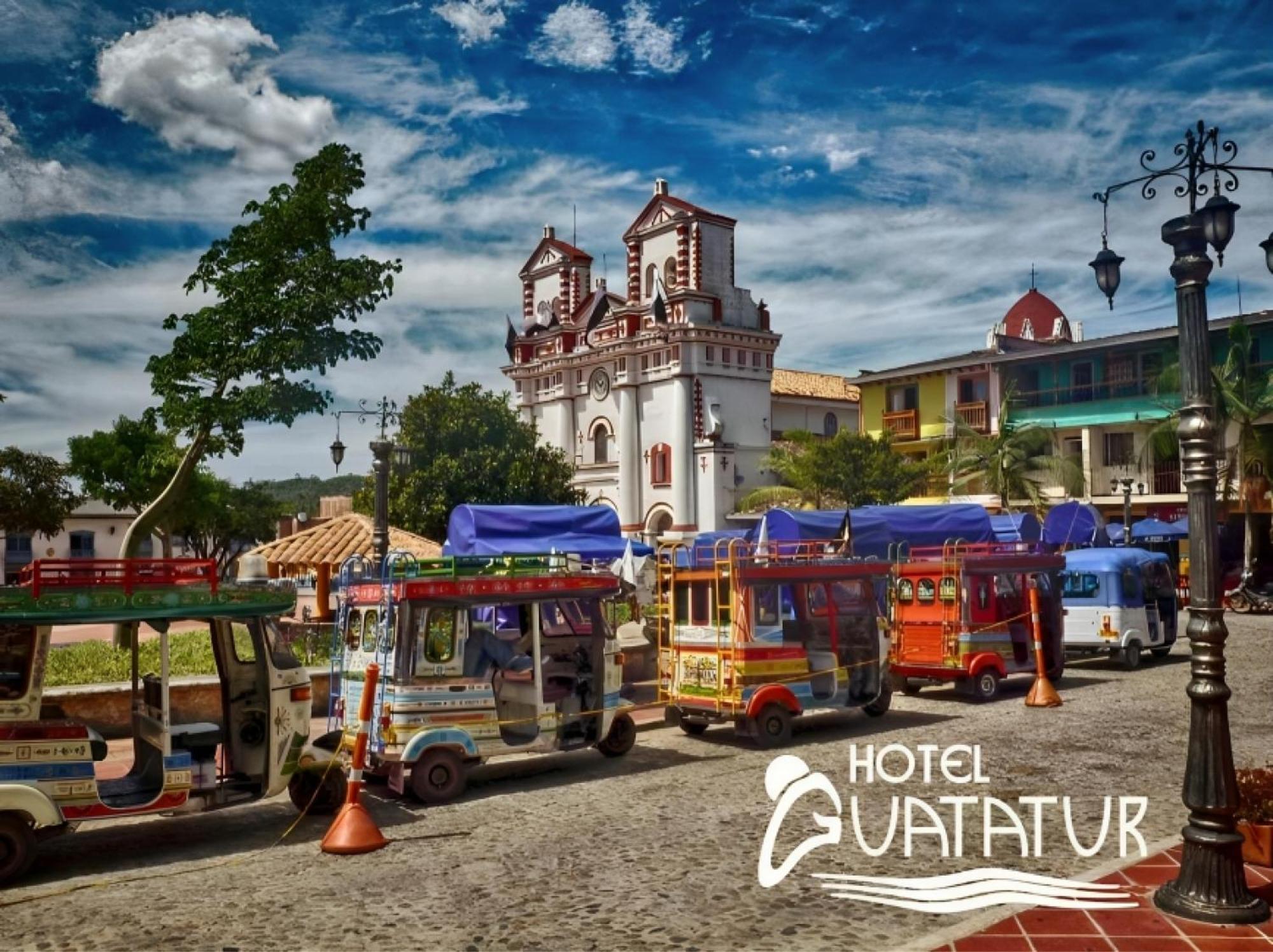 Hotel Guatatur Guatapé Esterno foto