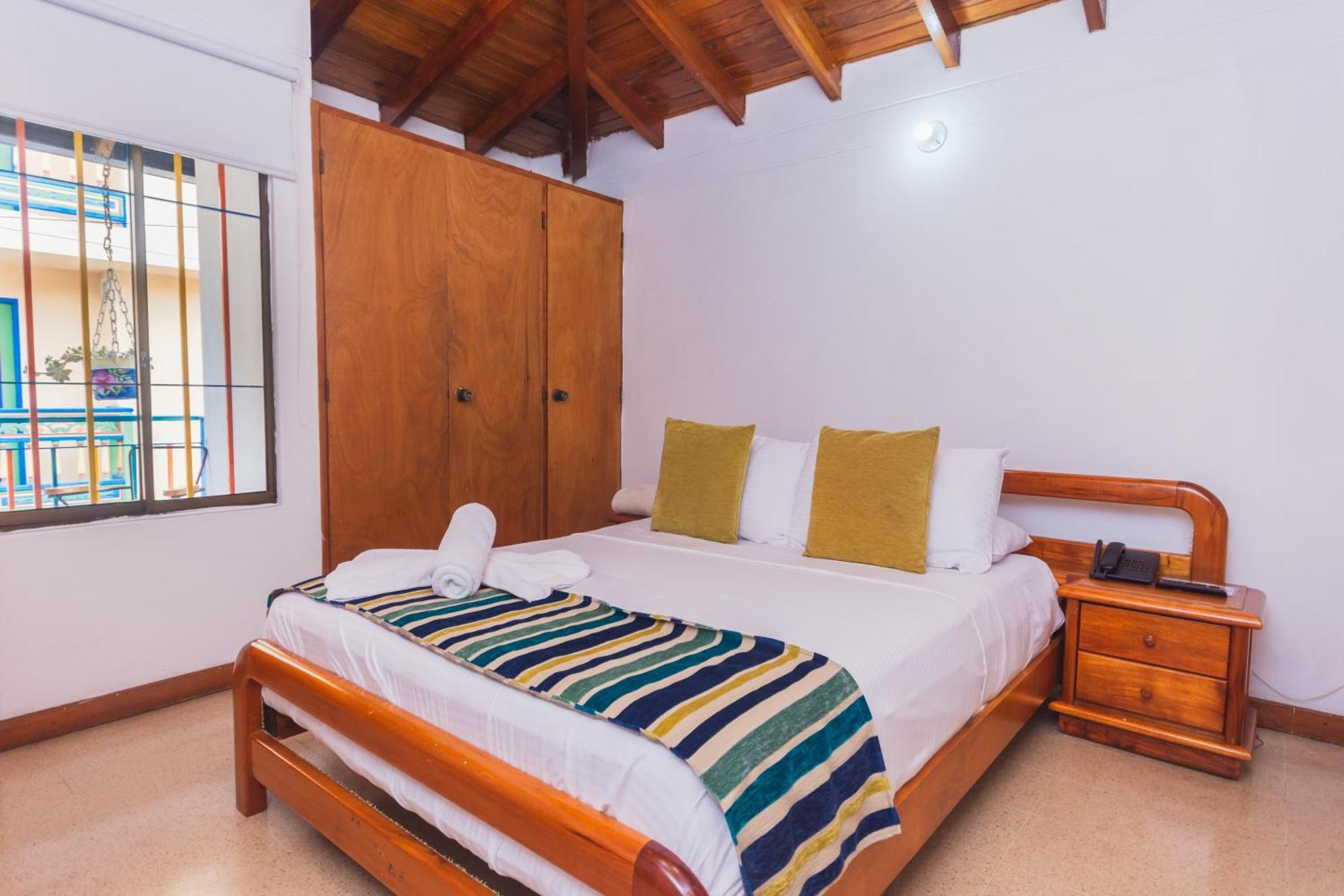 Hotel Guatatur Guatapé Esterno foto