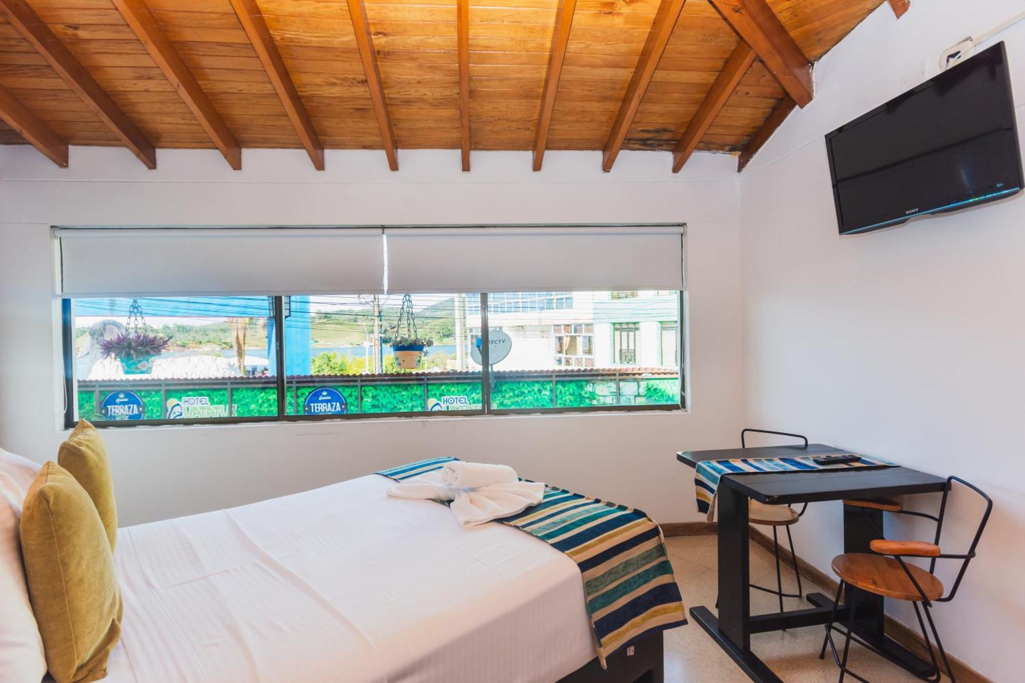 Hotel Guatatur Guatapé Esterno foto