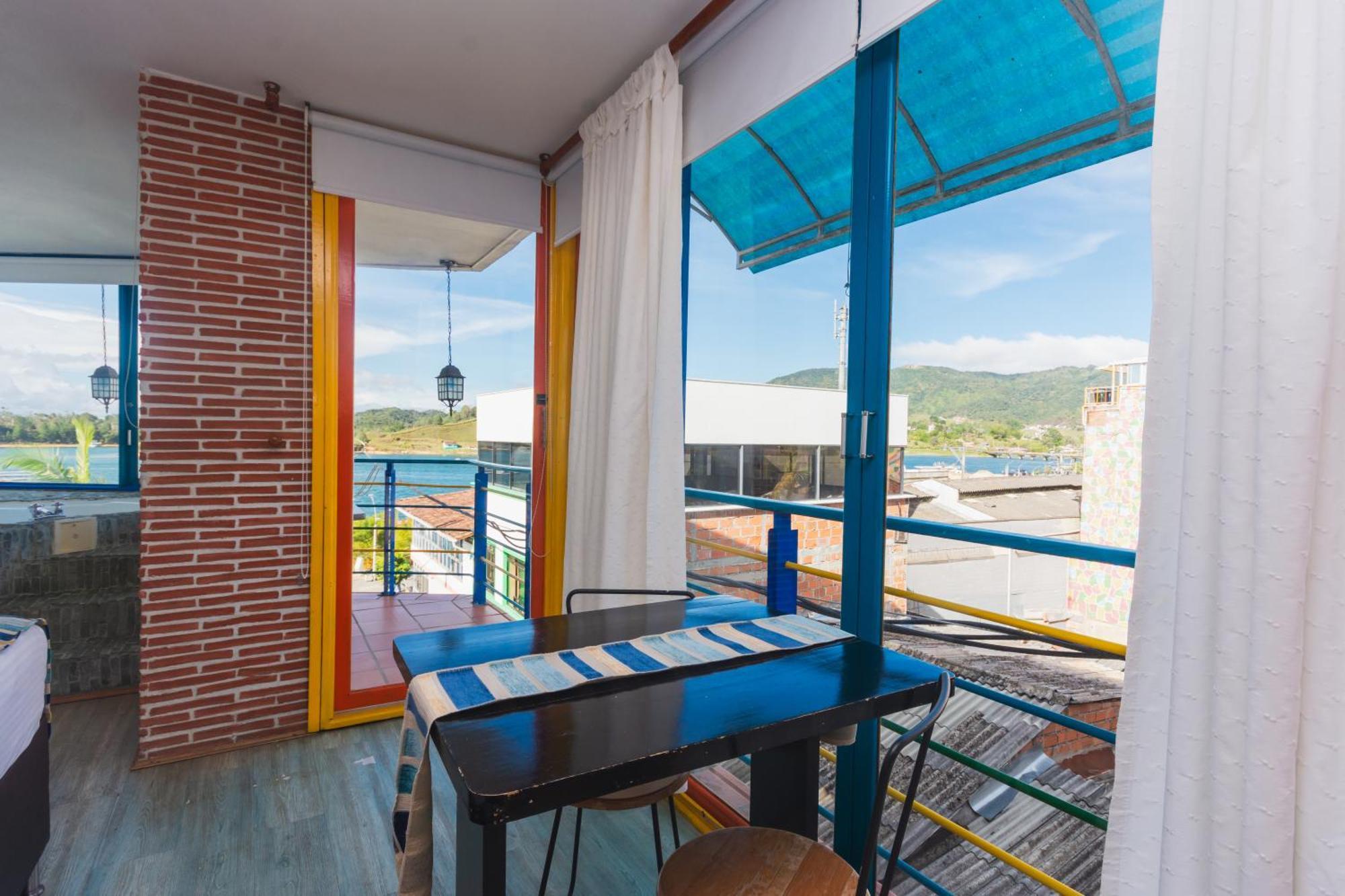 Hotel Guatatur Guatapé Esterno foto