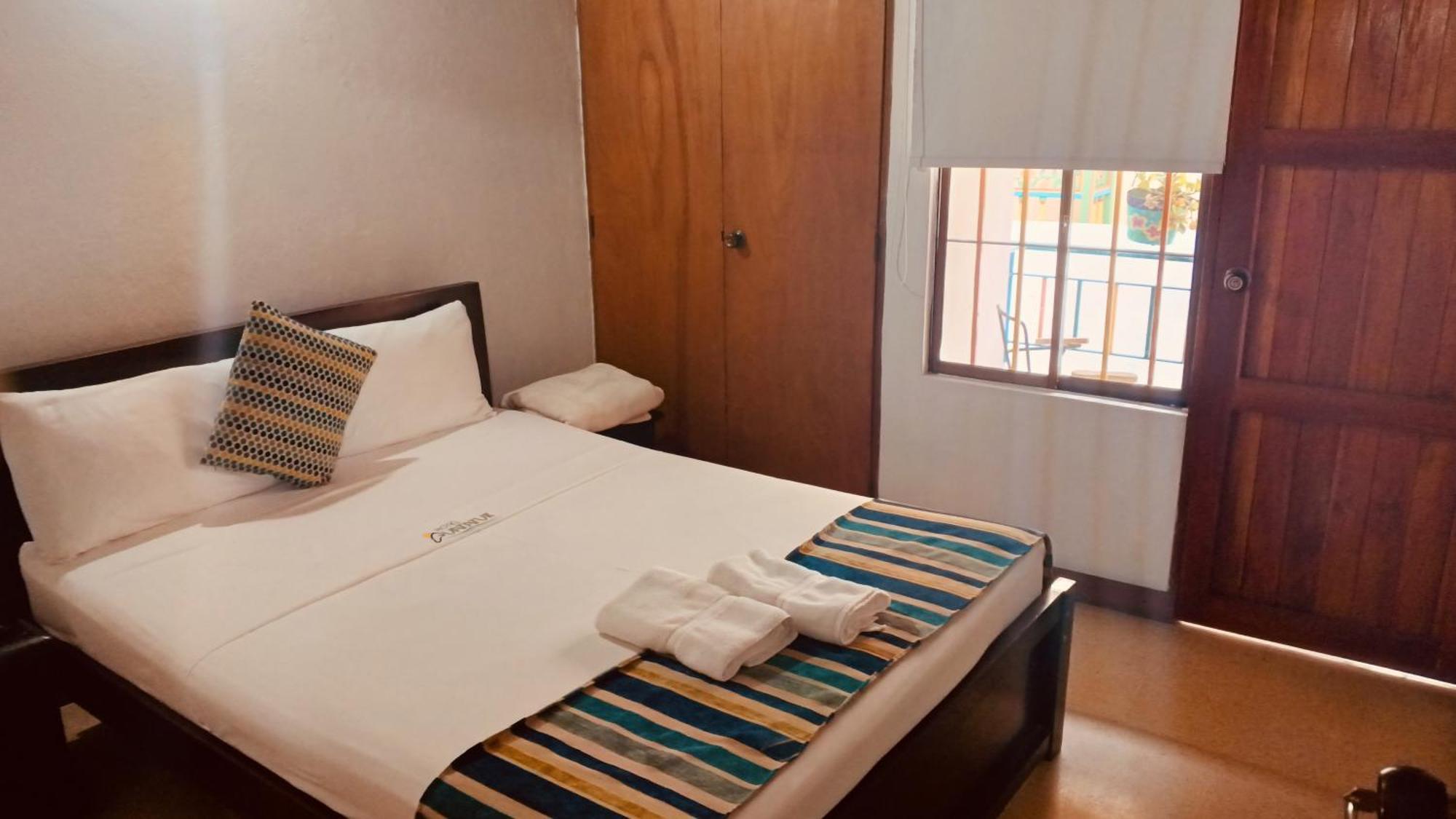 Hotel Guatatur Guatapé Esterno foto